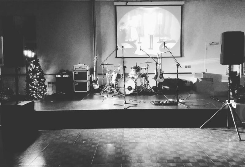 the grade performing live
